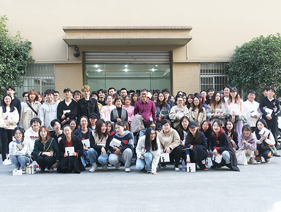 推進(jìn)人才培養(yǎng)新模式，浙大學(xué)子走進(jìn)勇電參觀學(xué)習(xí)